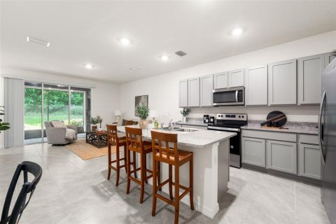Touwnhouse à vendre à Newberry, Floride: 3 chambres, 157 m2 № 2359295 - photo 8