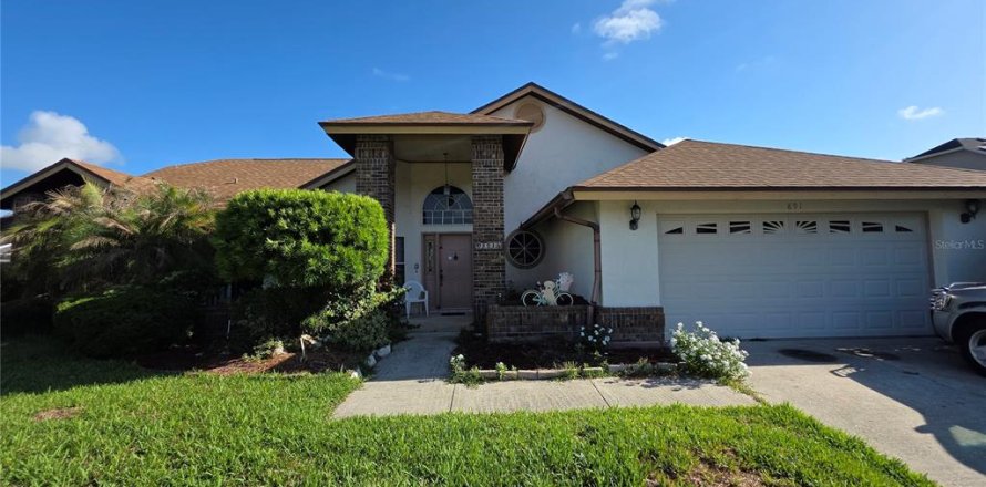 House in Lake Mary, Florida 4 bedrooms, 207.08 sq.m. № 2218693