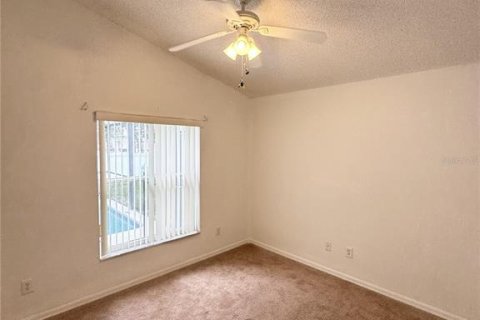Villa ou maison à vendre à Kissimmee, Floride: 4 chambres, 165.18 m2 № 2228291 - photo 16