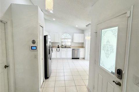 Villa ou maison à vendre à Kissimmee, Floride: 4 chambres, 165.18 m2 № 2228291 - photo 3