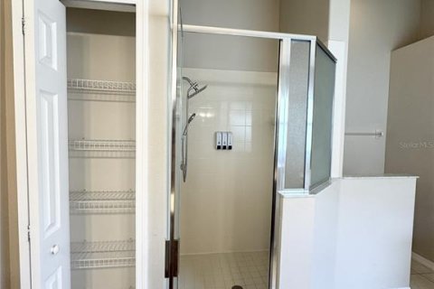 Villa ou maison à vendre à Kissimmee, Floride: 4 chambres, 165.18 m2 № 2228291 - photo 9