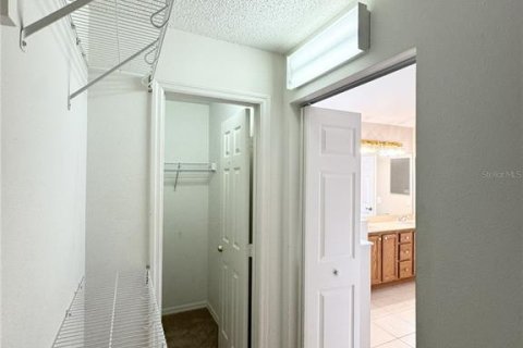 Villa ou maison à vendre à Kissimmee, Floride: 4 chambres, 165.18 m2 № 2228291 - photo 10