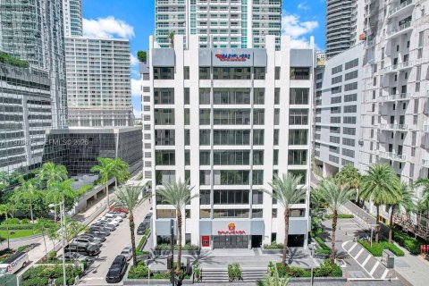 Immobilier commercial à Miami, Floride № 2031189