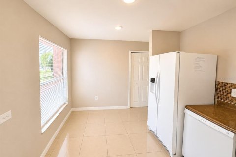 House in Kissimmee, Florida 3 bedrooms, 120.12 sq.m. № 2096763 - photo 11