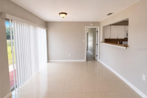 House in Kissimmee, Florida 3 bedrooms, 120.12 sq.m. № 2096763 - photo 6