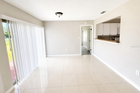 House in Kissimmee, Florida 3 bedrooms, 120.12 sq.m. № 2096763 - photo 8
