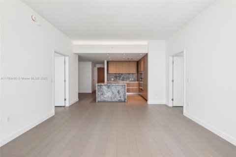 Condo in Miami Beach, Florida, 2 bedrooms  № 1729021 - photo 5