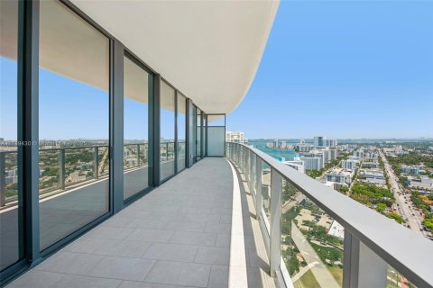 Condo in Miami Beach, Florida, 2 bedrooms  № 1729021 - photo 24