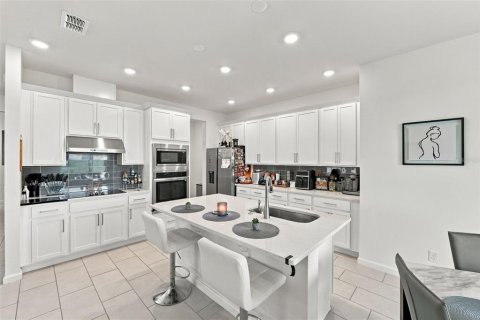 Villa ou maison à vendre à Palm Bay, Floride: 5 chambres, 239.78 m2 № 2416293 - photo 7