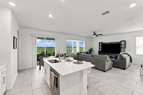 Villa ou maison à vendre à Palm Bay, Floride: 5 chambres, 239.78 m2 № 2416293 - photo 9