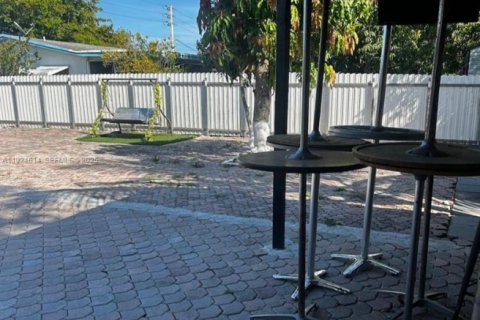 Купить виллу или дом в Лодерхилл, Флорида 5 спален, 140.1м2, № 1984602 - фото 13