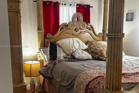 Купить виллу или дом в Лодерхилл, Флорида 5 спален, 140.1м2, № 1984602 - фото 4