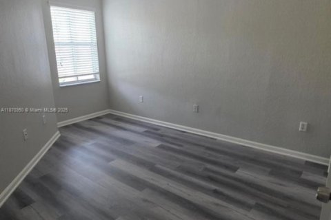 Townhouse in Miramar, Florida 3 bedrooms, 132.2 sq.m. № 1895412 - photo 17
