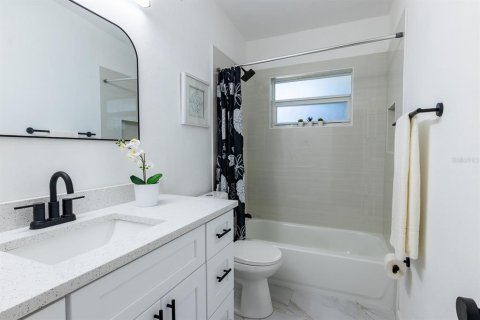 Villa ou maison à vendre à Bradenton, Floride: 2 chambres, 98.85 m2 № 1865984 - photo 23