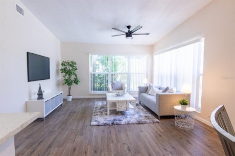 Villa ou maison à vendre à Bradenton, Floride: 2 chambres, 98.85 m2 № 1865984 - photo 10