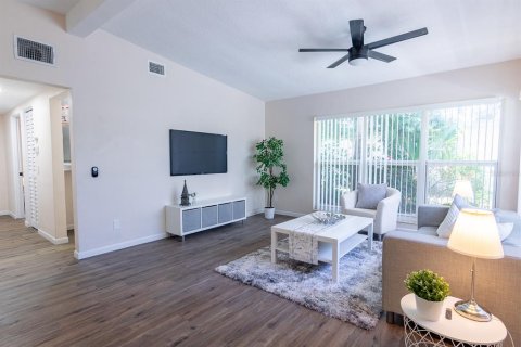 Villa ou maison à vendre à Bradenton, Floride: 2 chambres, 98.85 m2 № 1865984 - photo 11
