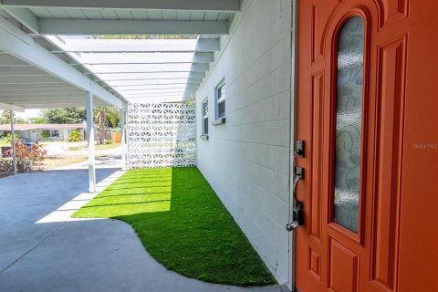 Villa ou maison à vendre à Bradenton, Floride: 2 chambres, 98.85 m2 № 1865984 - photo 4