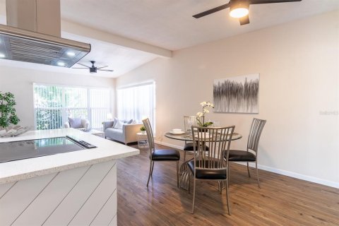 Villa ou maison à vendre à Bradenton, Floride: 2 chambres, 98.85 m2 № 1865984 - photo 6