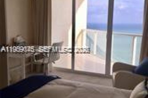 Copropriété à louer à Sunny Isles Beach, Floride: 3 chambres, 150.78 m2 № 2023573 - photo 21