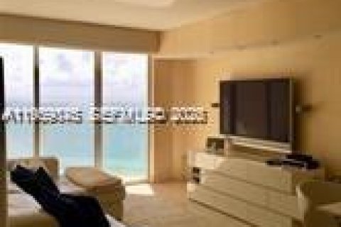 Copropriété à louer à Sunny Isles Beach, Floride: 3 chambres, 150.78 m2 № 2023573 - photo 10