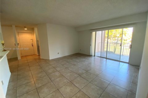 Купить кондоминиум в Майами, Флорида 2 спальни, 99.87м2, № 2075008 - фото 6