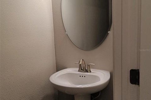 Adosado en venta en San Antonio, Florida, 2 dormitorios, 162.3 m2 № 2104805 - foto 16