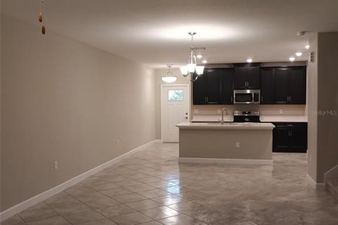 Adosado en venta en San Antonio, Florida, 2 dormitorios, 162.3 m2 № 2104805 - foto 9