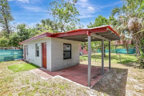 Immobilier commercial à louer à Oakland Park, Floride: 129.97 m2 № 2070343 - photo 2