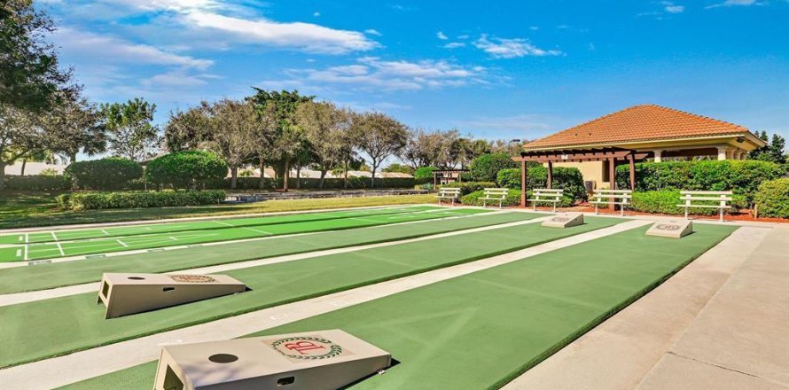 Casa en Boynton Beach, Florida 3 dormitorios, 161.84 m2 № 1127690