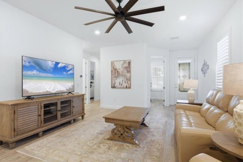 Villa ou maison à vendre à Lakewood Ranch, Floride: 2 chambres, 132.66 m2 № 2418325 - photo 8