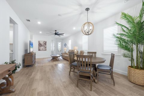 Villa ou maison à vendre à Lakewood Ranch, Floride: 2 chambres, 132.66 m2 № 2418325 - photo 10