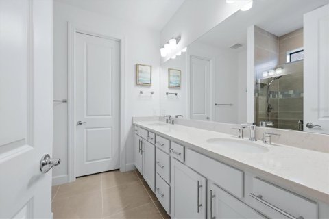 Villa ou maison à vendre à Lakewood Ranch, Floride: 2 chambres, 132.66 m2 № 2418325 - photo 19