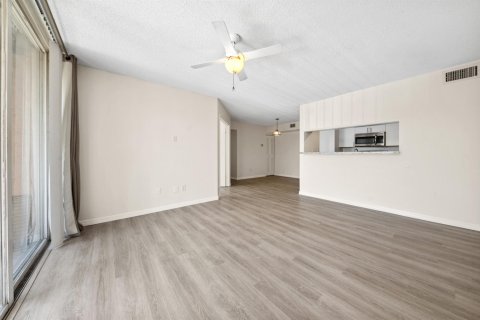 Condominio en venta en Hypoluxo, Florida, 2 dormitorios, 85.66 m2 № 2181843 - foto 3