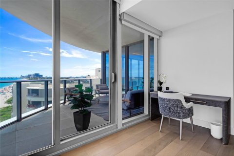 Condominio en venta en Sunny Isles Beach, Florida, 4 dormitorios, 297.66 m2 № 1865193 - foto 26