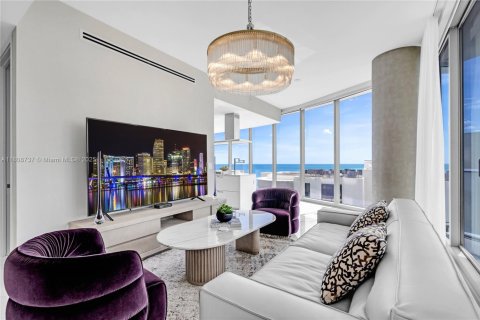 Condominio en venta en Sunny Isles Beach, Florida, 4 dormitorios, 297.66 m2 № 1865193 - foto 13