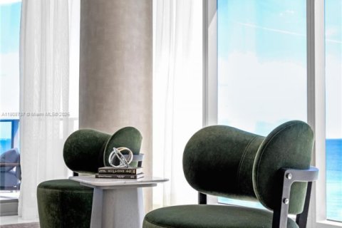 Condominio en venta en Sunny Isles Beach, Florida, 4 dormitorios, 297.66 m2 № 1865193 - foto 18