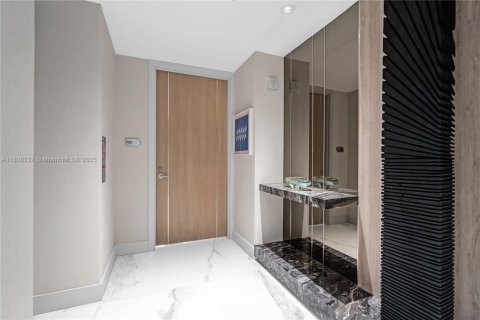 Condominio en venta en Sunny Isles Beach, Florida, 4 dormitorios, 297.66 m2 № 1865193 - foto 14