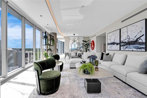 Condominio en venta en Sunny Isles Beach, Florida, 4 dormitorios, 297.66 m2 № 1865193 - foto 9