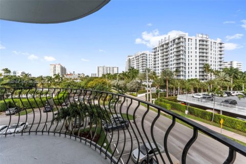 Condominio en alquiler en Fort Lauderdale, Florida, 2 dormitorios, 70.61 m2 № 2006398 - foto 12