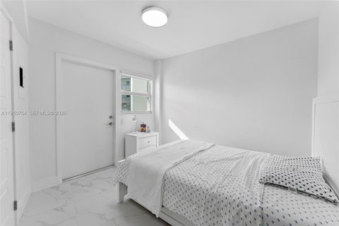 Condominio en alquiler en Fort Lauderdale, Florida, 2 dormitorios, 70.61 m2 № 2006398 - foto 18