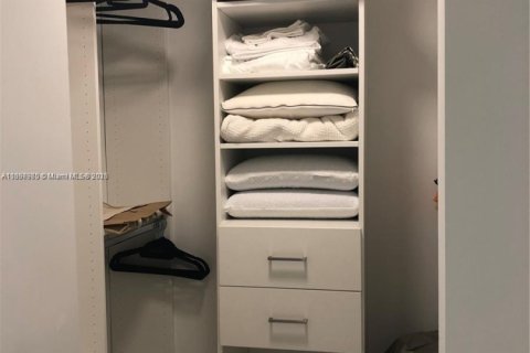 Снять в аренду кондоминиум в Майами, Флорида 1 спальня, 69.03м2, № 1949694 - фото 13