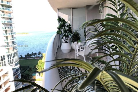 Снять в аренду кондоминиум в Майами, Флорида 1 спальня, 69.03м2, № 1949694 - фото 1