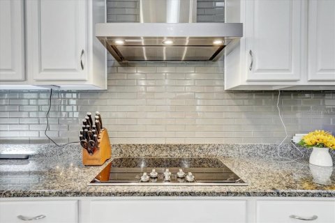 Casa en venta en Riverview, Florida, 5 dormitorios, 335.01 m2 № 1514790 - foto 11