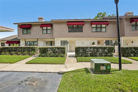Townhouse in Brandon, Florida 2 bedrooms, 116.31 sq.m. № 2215644