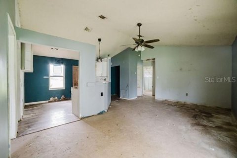 House in Palm Bay, Florida 3 bedrooms, 98.1 sq.m. № 1784726 - photo 5