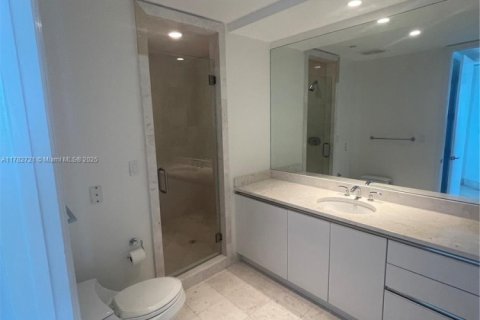 Condo in Sunny Isles Beach, Florida, 2 bedrooms  № 1865337 - photo 21