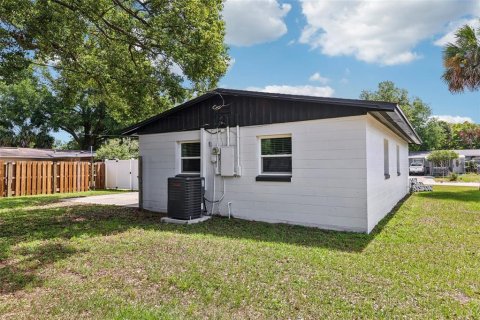 Villa ou maison à vendre à Altamonte Springs, Floride: 3 chambres, 91.79 m2 № 2148381 - photo 23