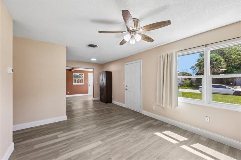 Villa ou maison à vendre à Altamonte Springs, Floride: 3 chambres, 91.79 m2 № 2148381 - photo 6
