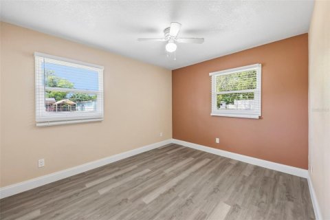 Villa ou maison à vendre à Altamonte Springs, Floride: 3 chambres, 91.79 m2 № 2148381 - photo 16