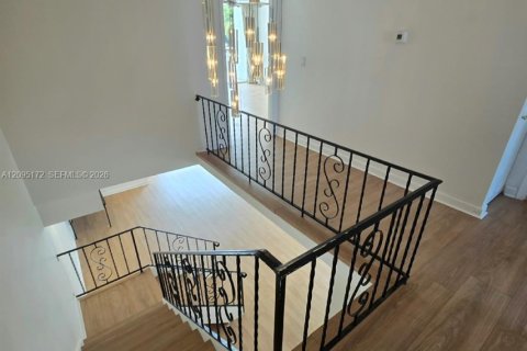 Touwnhouse à louer à Hallandale Beach, Floride: 3 chambres, 183.2 m2 № 2382944 - photo 14
